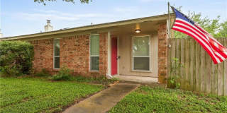 1808 Holleman Drive W unit: B Gallery 1