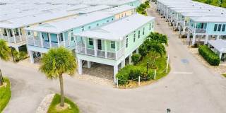 252 NE Ebbtide Way Gallery 1