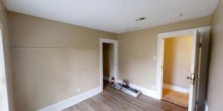 716 Pearl Street Gallery 12