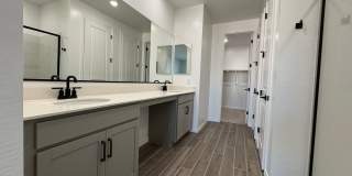 LIKE NEW HOME IN PEORIA Gallery 9