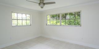 ** LUXURY PARK SHORE STUNNING FULLY REMODELED MODERN UNFURNISHED 3/2 PRIVATE LARGE PATIO HOME WITH PRIVATE PARK SHORE BEACH ACCESS ** NO HOA ** MOVE IN TODAY ** Gallery 63