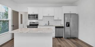 Modern Townhome in Rosewood – Walk to USC, Dining & More! Gallery 15