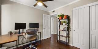 8135 N 32nd Drive Gallery 12