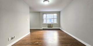 528 W Oakdale Gallery 1