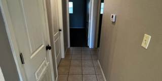 La Place 5th St Gallery 10