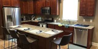 2435 Robert St Gallery 7