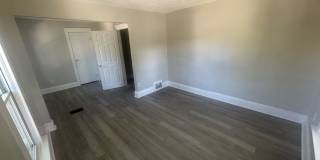 Charming 3-Bedroom Property in Prime Location Gallery 28