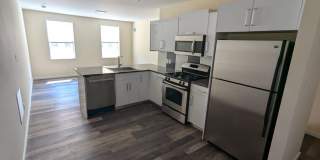 NY Style Townhome 3br/2ba in Gated Community with Garage Parking Gallery 1