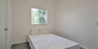 378 NE 47th Place Gallery 20