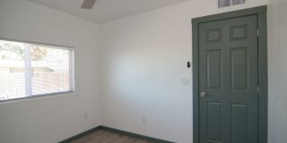 Remodeled 2 Bedroom 1 Bath Duplex! Great Central Tucson Location! Gallery 12