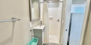 Fully Furnished Studio Near Nugget Gallery 11