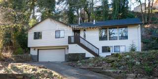 Stunning Five-Bedroom Rental in Milwaukie, Oregon: Your Perfect Home Awaits! Stunning Five-Bedroom Rental in Milwaukie, Oregon: Your Perfect Home Awaits! Gallery 1