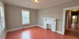 Renovated 2 bedroom Duplex NOW AVAILABLE!! ~ Minutes from midtown/downtown Memphis Gallery 4