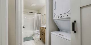 Beautifully Renovated 1 & 2 Bedroom Apartments in Lynnwood! Gallery 55