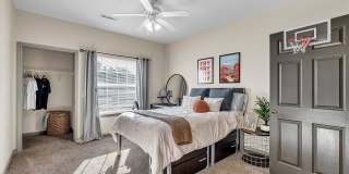 The Landing Fayetteville - Student Housing Gallery 20
