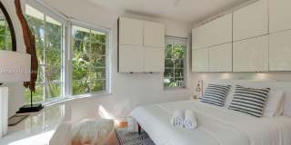 739 11th St Gallery 13