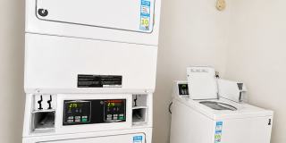 Tarzana Five Apartments Gallery 8