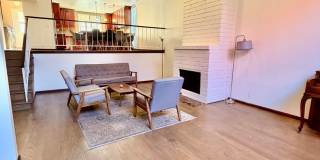 Townhome for Lease in Desirable Encino! Gallery 1