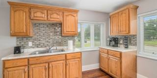 Quaint and Cozy One Bedroom Furnished Home In Florence Gallery 11