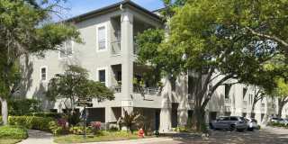 Spacious 1BR/1BA Harbour Island Condo with 2 Car Garage in Gated Island Place Gallery 5
