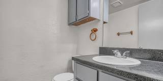 Beautiful 3 bedroom, 2.5 bath Townhome Gallery 17