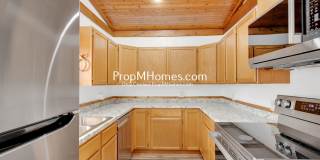 Updated Cottage in Gladstone! Gallery 1