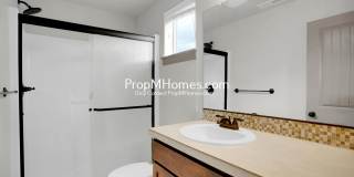 Gorgeous Four Bedroom Townhome in Orenco! DEPOSIT SPECIAL Gallery 12