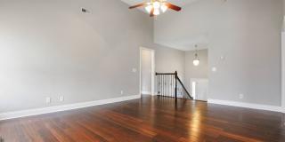 Pet Friendly Four Bedroom with Basement! Gallery 4