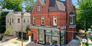 Beautifully renovated 2 bedroom/ 1 bathroom apartment home in Benton Park Gallery 1
