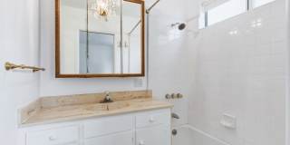 HUGE 2 bed 2 bath in Prime Santa Monica! Gallery 20