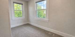 960 Grand Street Gallery 11