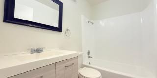 Updated 2Bed/ 2Bath in Canoga Park Gallery 7