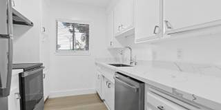 343 Palos Verdes Apartments Gallery 4