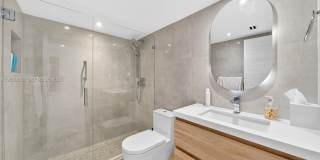 400 S Pointe Dr Gallery 16