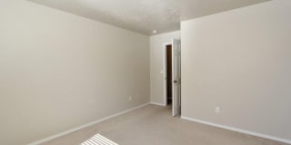 Immaculate Single-Level Home Gallery 21