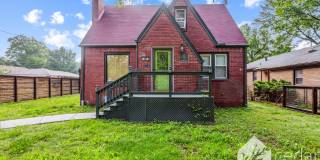 Amazing Tudor Home with Loads of Character! Gallery 1