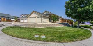 FULLY FURNISHED Sparks home with all utilities included and flexible lease options Gallery 4