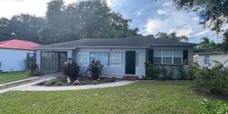 Beautiful 2BR/1BA Near Lake Hollingsworth | Bonus Room + Fenced Yard Gallery 1