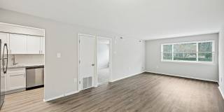 Beacon Pointe Apartments & Townhomes Gallery 5