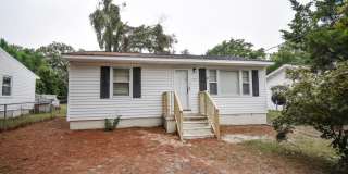 3 Bedroom 1.5 Bathroom- no pets Gallery 1