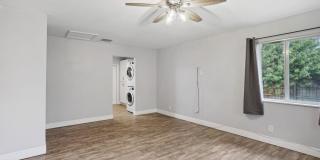 2227 NE 3rd Avenue Gallery 3