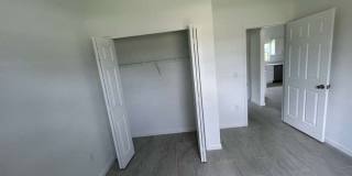 1701 NE 44th Terrace Gallery 10