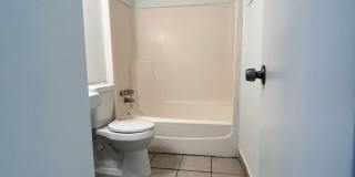 Spacious 2bd/1ba Across from Buford High School! Gallery 10