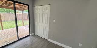 Newly renovated, WOW this will rent quick! Gallery 7