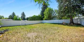 Spacious 3BR + Bonus Tri-Level in Spokane Valley - Fireplace, Corner Lot & Garage Gallery 30