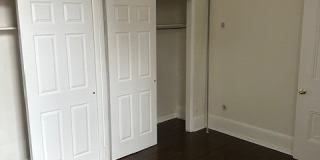 909 Clinton Street Gallery 4