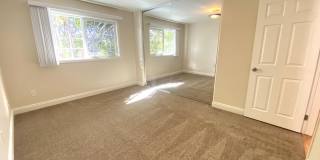 Spacious and Bright Oceanside Condo Gallery 14