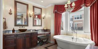 921 VALENCIA Court Gallery 42