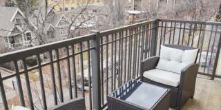 PENTHOUSE unit Location, Location, Location! Featuring vaulted ceilings, major updates, and move in SPECIAL! Gallery 10