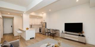 737 PINE Gallery 15